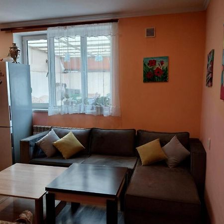 יירבאן Like Home Guesthouse & Tours מראה חיצוני תמונה