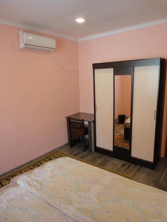 יירבאן Like Home Guesthouse & Tours מראה חיצוני תמונה