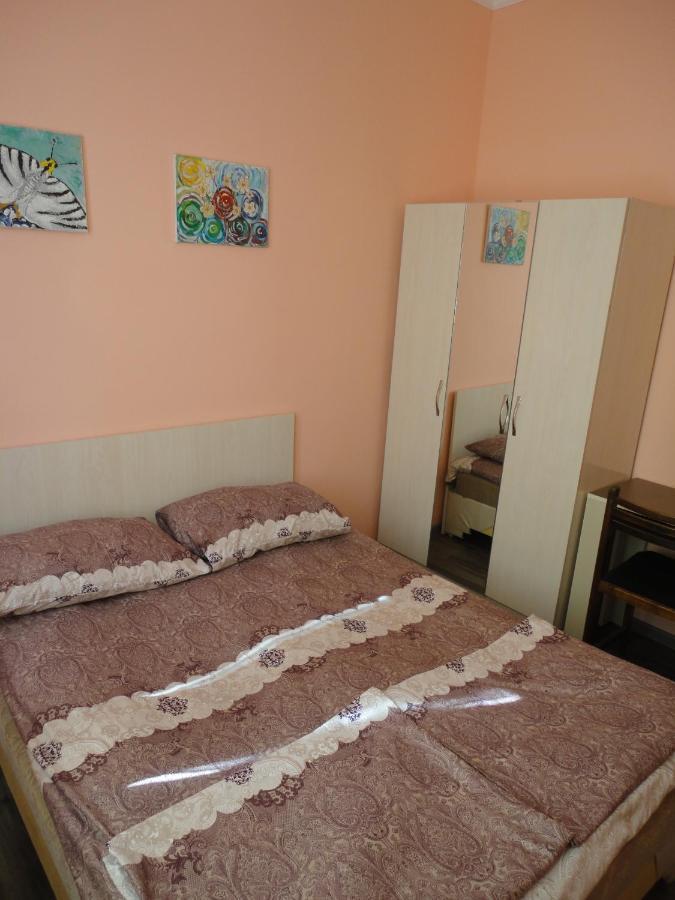 יירבאן Like Home Guesthouse & Tours מראה חיצוני תמונה